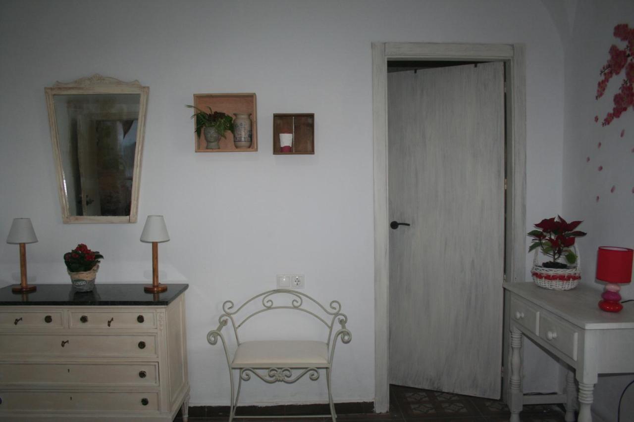 25 De Abril Homestay *