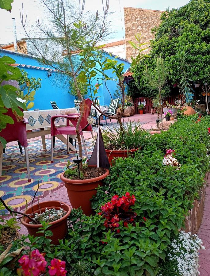 25 De Abril Homestay